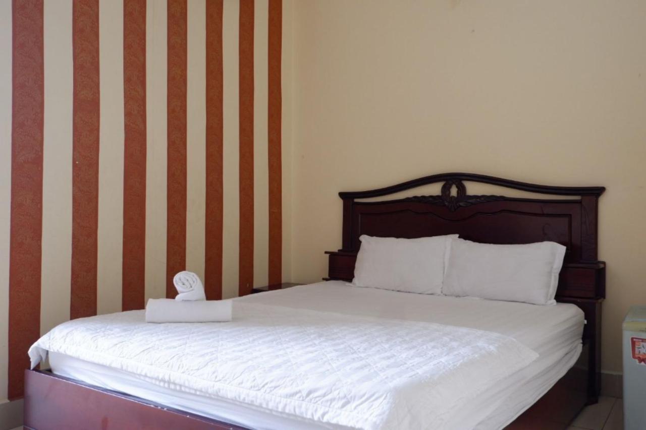 הו צ'י מין סיטי Reddoorz Tuan Viet Hotel Dinh Tien Hoang מראה חיצוני תמונה