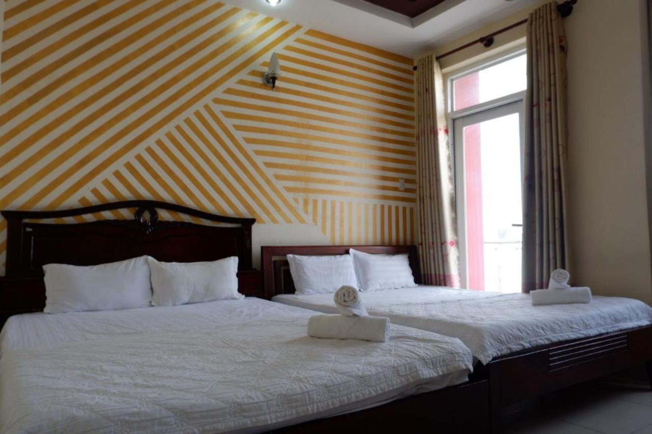 הו צ'י מין סיטי Reddoorz Tuan Viet Hotel Dinh Tien Hoang מראה חיצוני תמונה